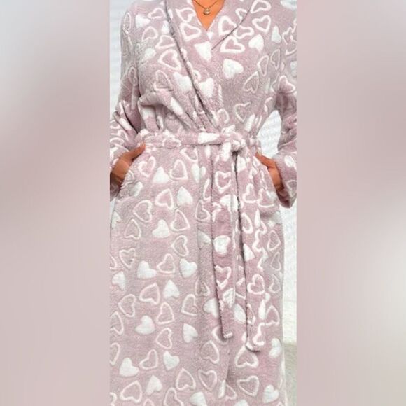 NWT- LADIES PLUSH, SOFT COZY BELTED ROBE- SIZE MED - Picture 1 of 6